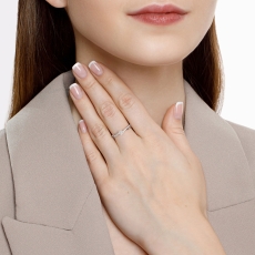 Кольцо из белого золота с бриллиантами 3